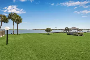 351 Lakeside Ln, Nassau Bay, TX 77058 - Photo 29
