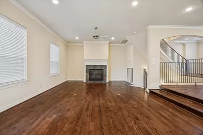 1511 Reinerman Street, Houston, TX 77007 - Photo 9