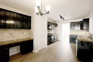 1434 W April Rain Ct, Missouri City, TX 77489 - Photo 11