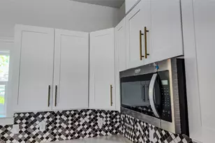 819 North Loop, Houston, TX 77022 - Photo 13