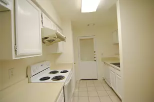 43 E Park W Dr, Houston, TX 77072 - Photo 5