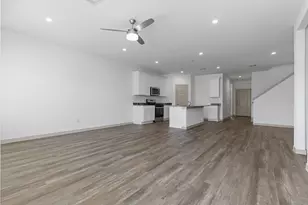 1743 Star Grass Ln, Alvin, TX 77511 - Photo 7