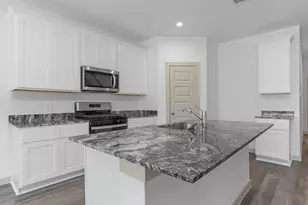 1743 Star Grass Ln, Alvin, TX 77511 - Photo 5