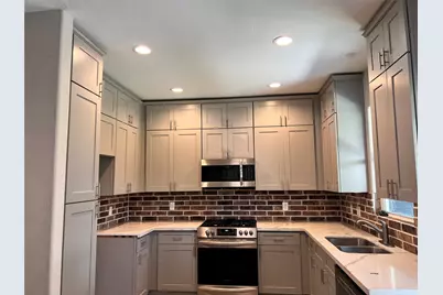 715 Seydler Street, East Bernard, TX 77435 - Photo 3