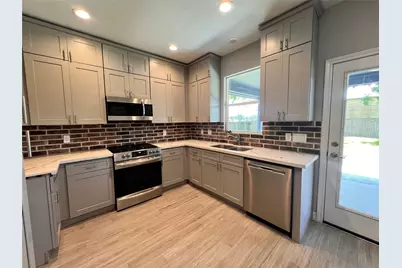 715 Seydler Street, East Bernard, TX 77435 - Photo 15