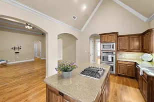 2555 Amberwood Dr, Beaumont, TX 77713 - Photo 17