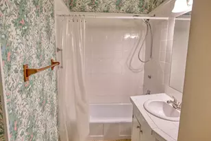 10 Palm Pl, Angleton, TX 77515 - Photo 23