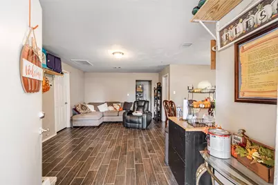 401 Dunnam Avenue, Cleveland, TX 77327 - Photo 17