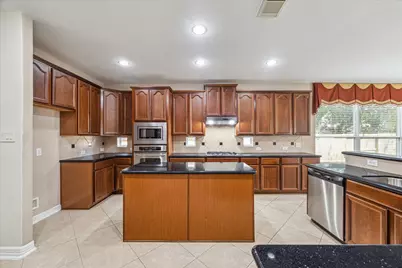 5211 Emerald Trace Court, Sugar Land, TX 77479 - Photo 9