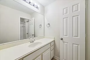 5211 Emerald Trace Ct, Sugar Land, TX 77479 - Photo 23