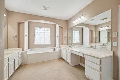 5211 Emerald Trace Court, Sugar Land, TX 77479 - Photo 13