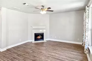 4519 Regal Dr, Baytown, TX 77521 - Photo 3