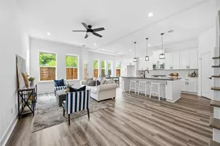 1106 Paul Quinn St, Houston, TX 77091 - Photo 3