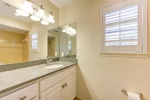 3660 Lake St, Houston, TX 77098 - Photo 13