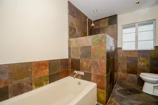 2047 & 2049 Sheridan Street N, Houston, TX 77030 - Photo 19