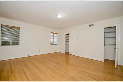 2047 & 2049 Sheridan Street N, Houston, TX 77030 - Photo 25