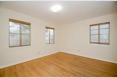 2047 & 2049 Sheridan Street N, Houston, TX 77030 - Photo 15