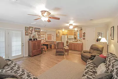 117 Glade, Onalaska, TX 77360 - Photo 25