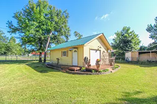 117 Glade, Onalaska, TX 77360 - Photo 3
