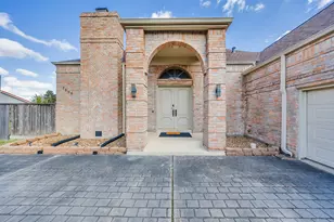 7606 Antoine Dr, Houston, TX 77088 - Photo 11