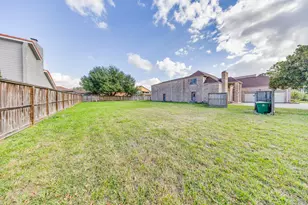 7606 Antoine Dr, Houston, TX 77088 - Photo 9