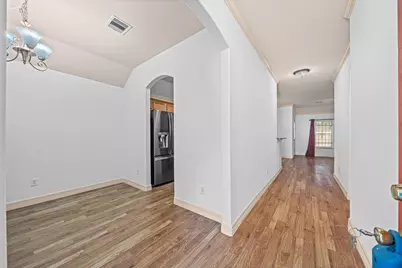 8421 Lawler Street, Houston, TX 77051 - Photo 5