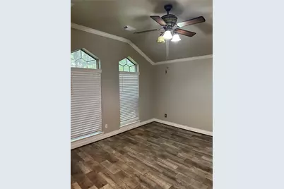 5202 Valley View Dr Drive, La Porte, TX 77571 - Photo 5