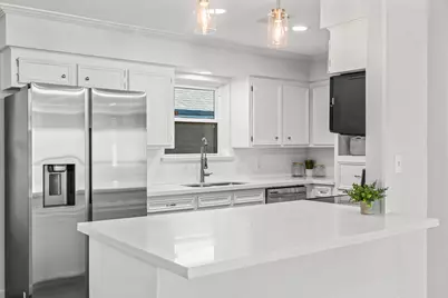 56 Greentree Lane, Conroe, TX 77304 - Photo 17