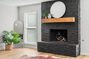 56 Greentree Ln, Conroe, TX 77304 - Photo 7