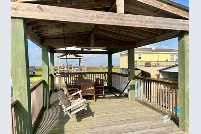 1102 Gator Point, Crystal Beach, TX 77650 - Photo 15