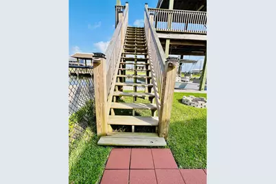 1102 Gator Point, Crystal Beach, TX 77650 - Photo 9