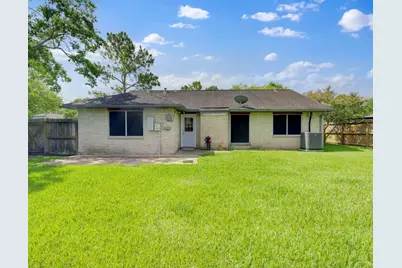 5810 Wildfire Street, League City, TX 77573 - Photo 9