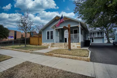 556 N Union Avenue, New Braunfels, TX 78130 - Photo 1