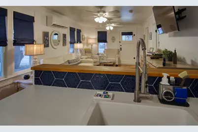 556 N Union Avenue, New Braunfels, TX 78130 - Photo 19