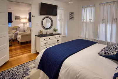 556 N Union Avenue, New Braunfels, TX 78130 - Photo 9