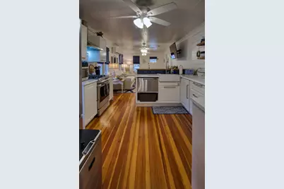 556 N Union Avenue, New Braunfels, TX 78130 - Photo 21