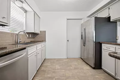 12215 Meadowdale Drive, Meadows Place, TX 77477 - Photo 15