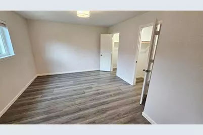 9327 Leader Street, Houston, TX 77036 - Photo 15