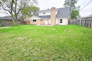 9327 Leader St, Houston, TX 77036 - Photo 25