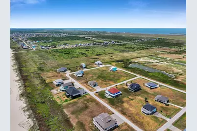 552 Hwy 87, Crystal Beach, TX 77650 - Photo 13