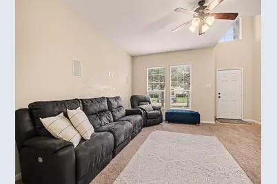 8215 Lemongrass Avenue, Baytown, TX 77521 - Photo 7