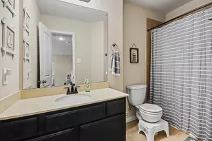 8215 Lemongrass Ave, Baytown, TX 77521 - Photo 23