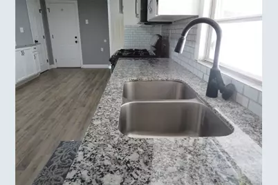 402 S 72nd Street, Houston, TX 77011 - Photo 7