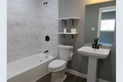 402 S 72nd Street, Houston, TX 77011 - Photo 17