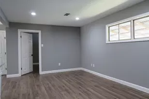 402 S 72nd St, Houston, TX 77011 - Photo 21