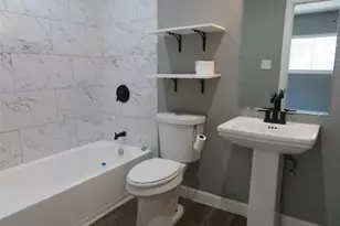 402 S 72nd St, Houston, TX 77011 - Photo 27