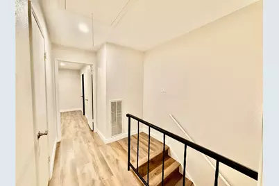 11122 Village Bend Lane #1122, Houston, TX 77072 - Photo 7