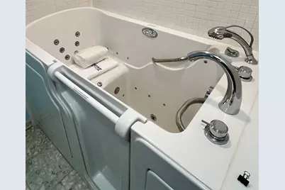 205 Hillcrest Drive, Alvin, TX 77511 - Photo 33