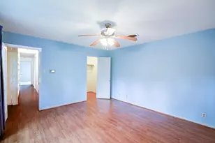 205 Hillcrest Dr, Alvin, TX 77511 - Photo 29