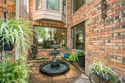 18 Golden Sunset Circle, The Woodlands, TX 77381 - Photo 5
